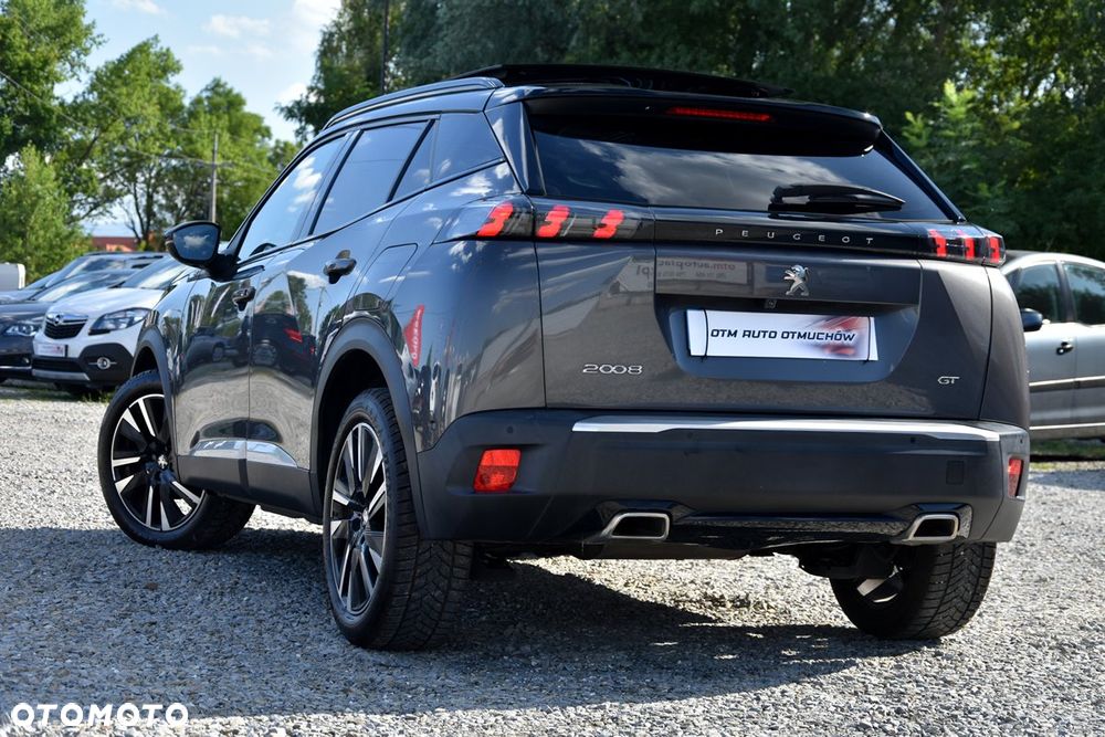 Peugeot 2008 PureTech 130 EAT8 GT - 4