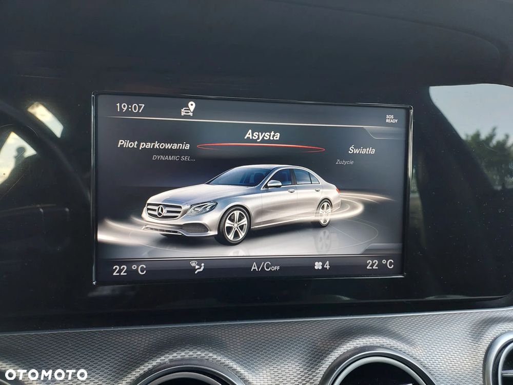 Mercedes-Benz Klasa E 220 d 9G-TRONIC - 10