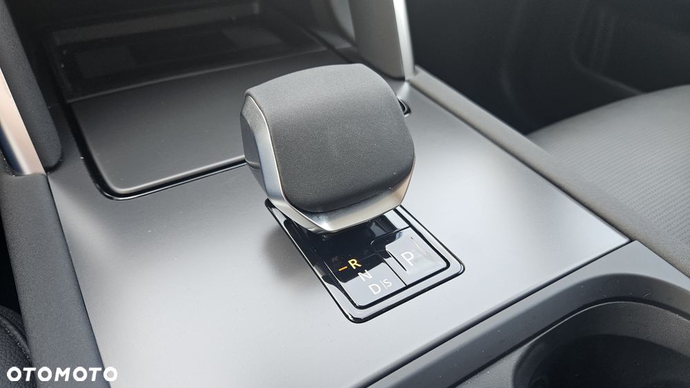 Land Rover Discovery Sport 2.0 D200 mHEV Dynamic S - 17