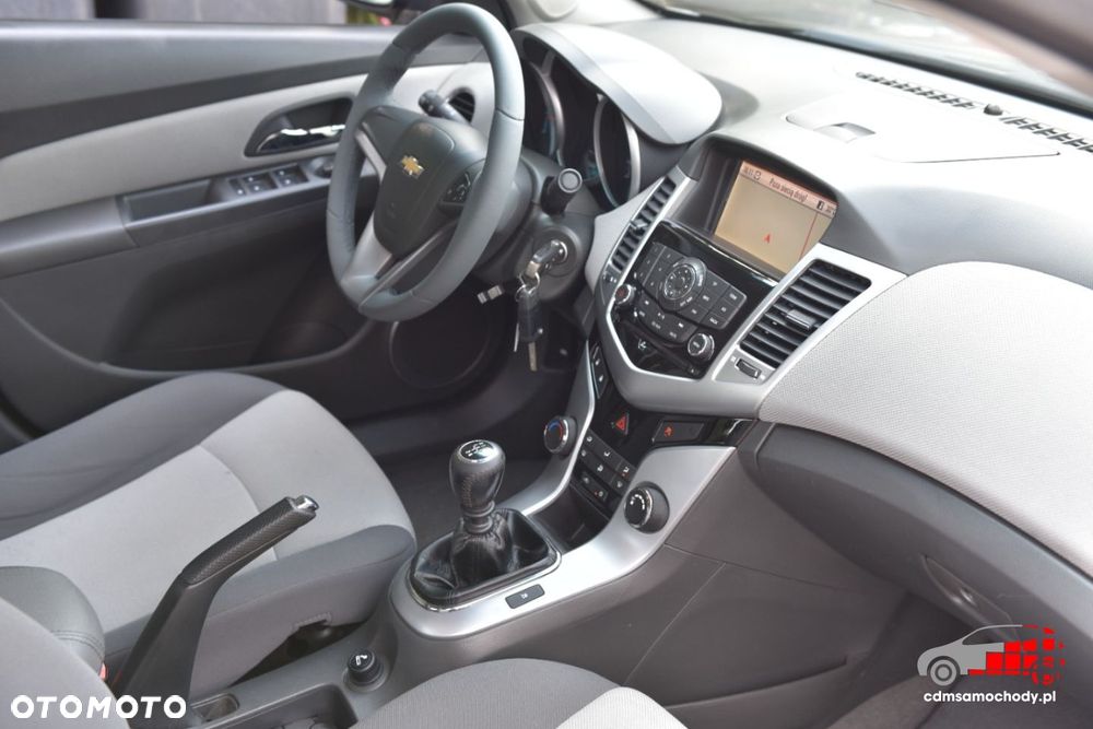 Chevrolet Cruze - 24