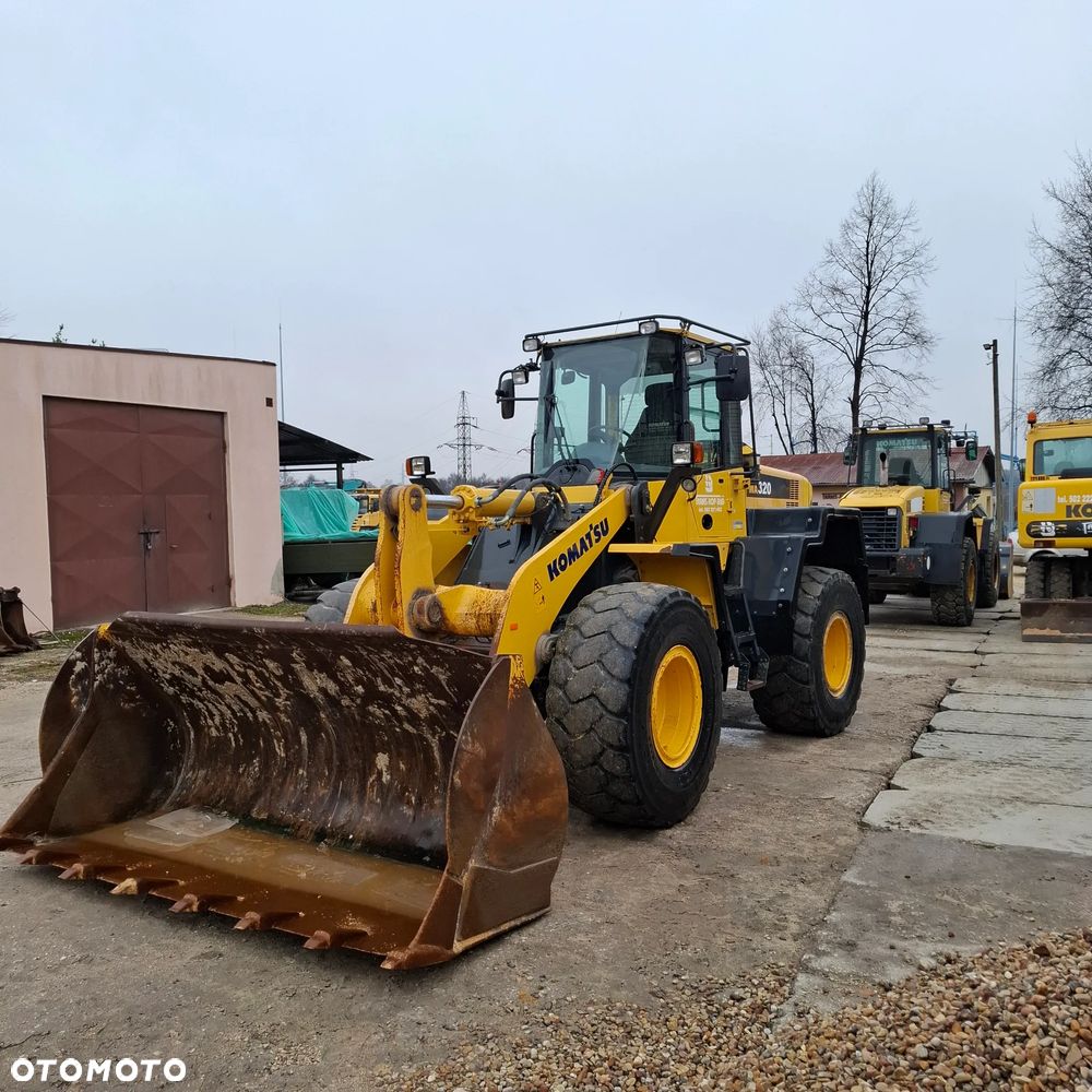 Komatsu WA320 - 5