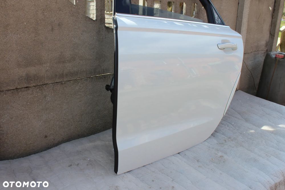 DRZWI TYLNE LEWE AUDI A6 C7 AVANT LS9R 2015 - 7