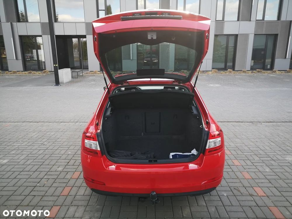 Skoda Octavia 1.4 TSI DSG Ambition - 28