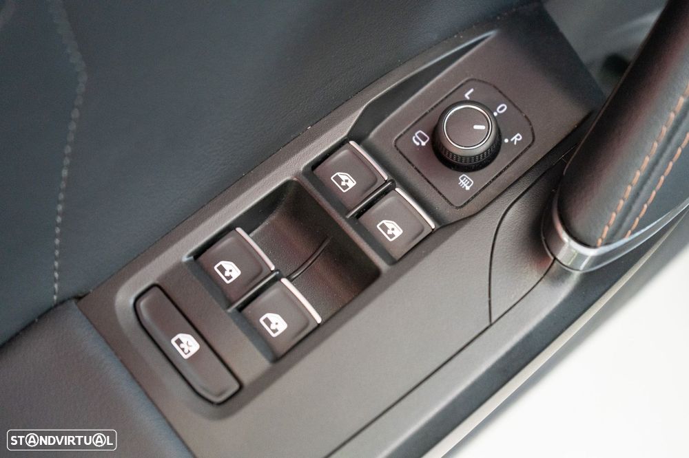 Cupra Formentor 1.4 e-Hybrid DSG VZ - 32