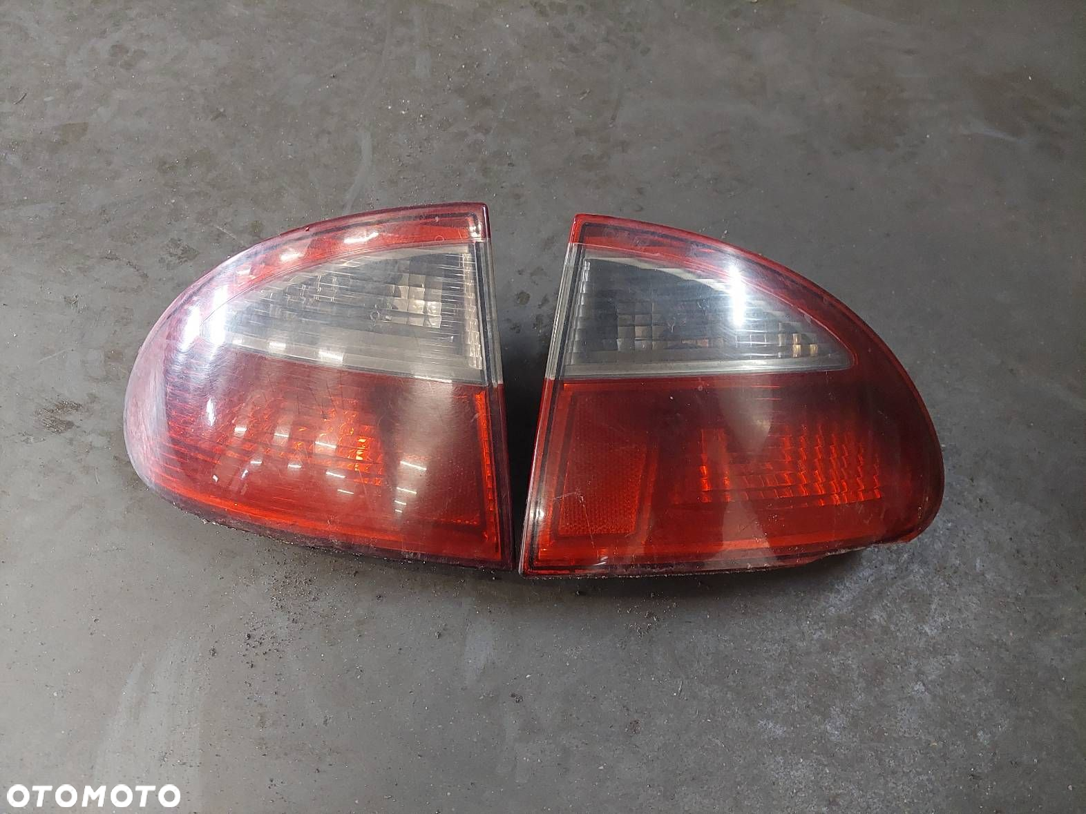 KOMPLETNY TYŁ KLAPA BAGAŻNIKA ZDERZAK TYŁ LAMPY SEAT LEON I - 2