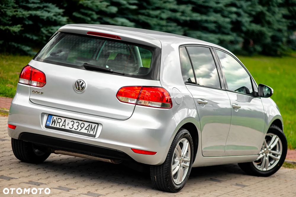 Volkswagen Golf 1.6 Highline - 12