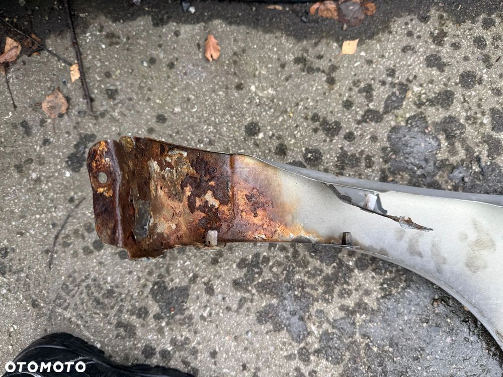 Błotnik przedni lewy SEAT LEON I / TOLEDO II 1999-2006 srebrny metalik. - 3