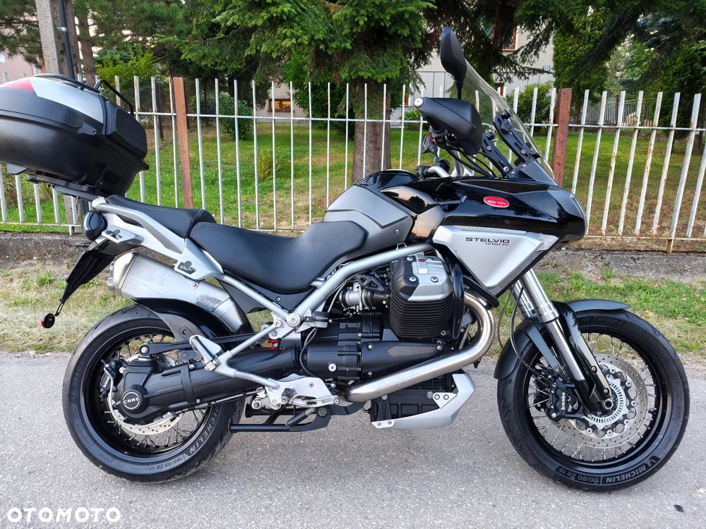 Moto Guzzi Stelvio - 12