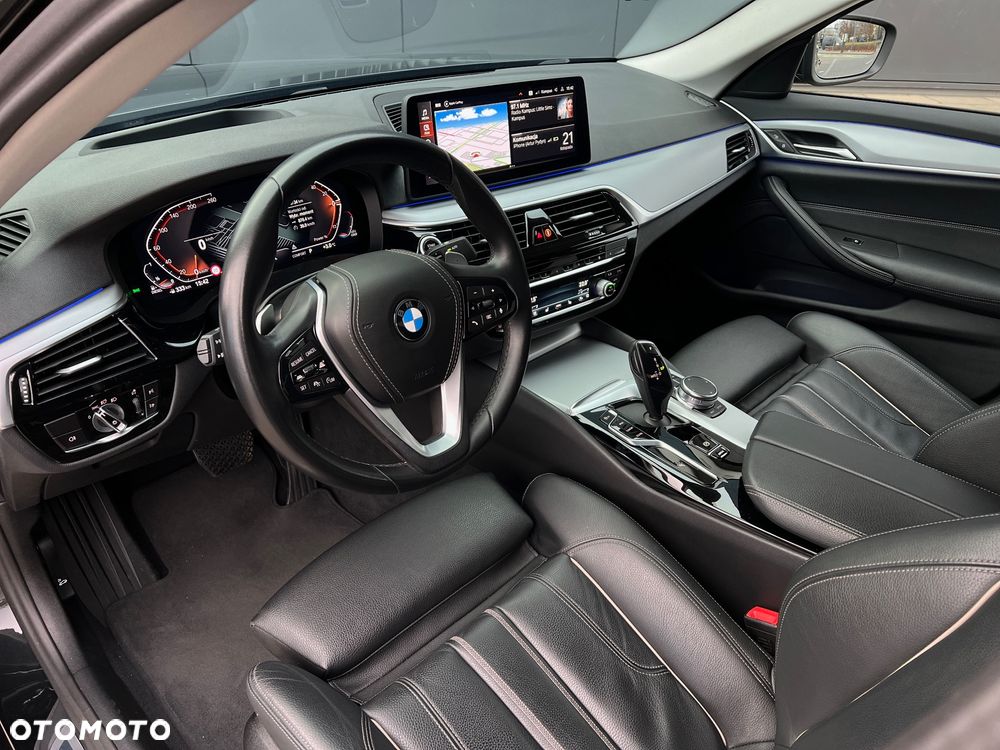 BMW Seria 5 520d Efficient Dynamics Edition Sport Line - 18