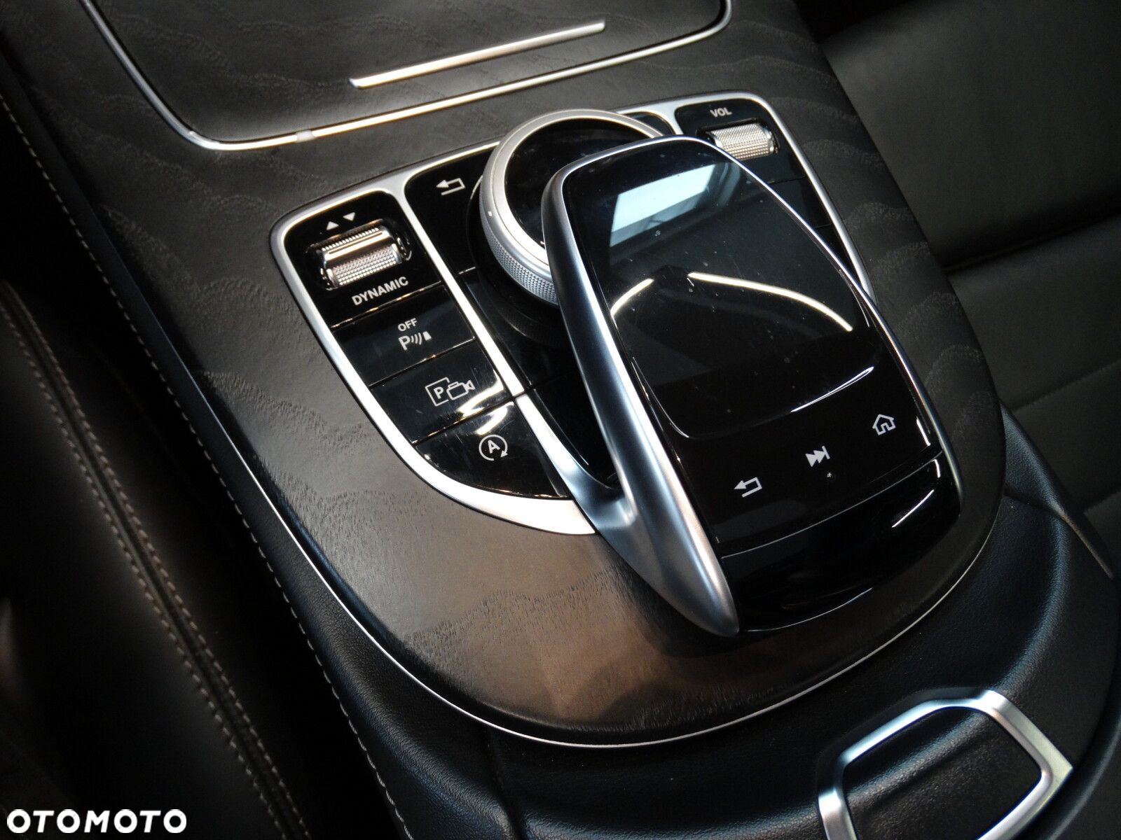 Mercedes-Benz Klasa E - 31
