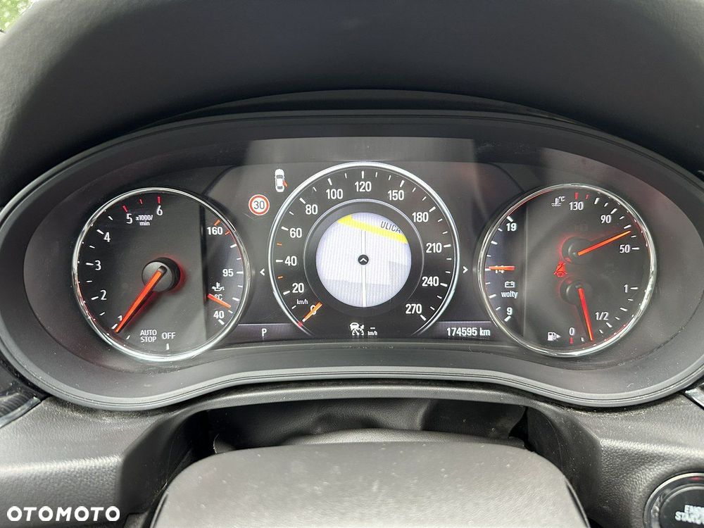 Opel Insignia - 37