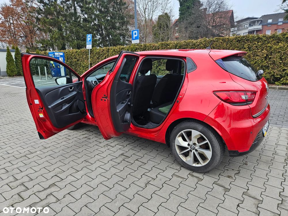Renault Clio 1.2 16V Life - 9