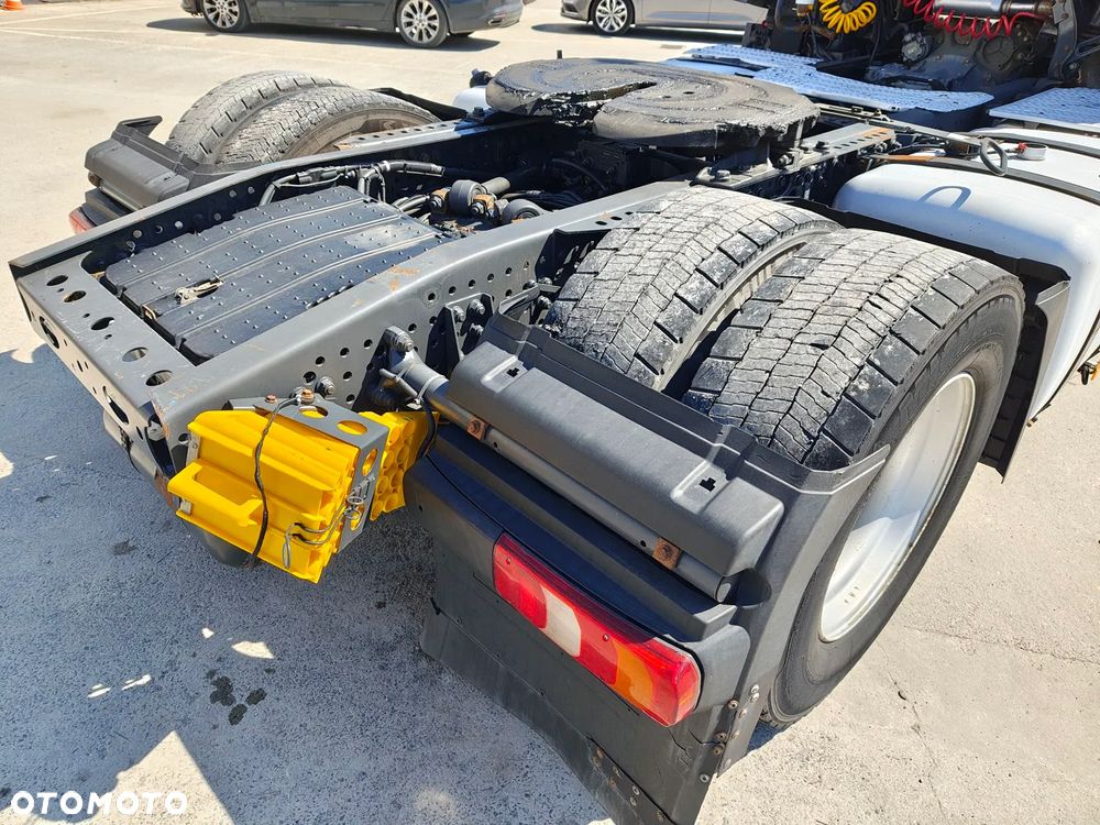 Mercedes-Benz ACTROS 1845 315/70R22,5 - 10