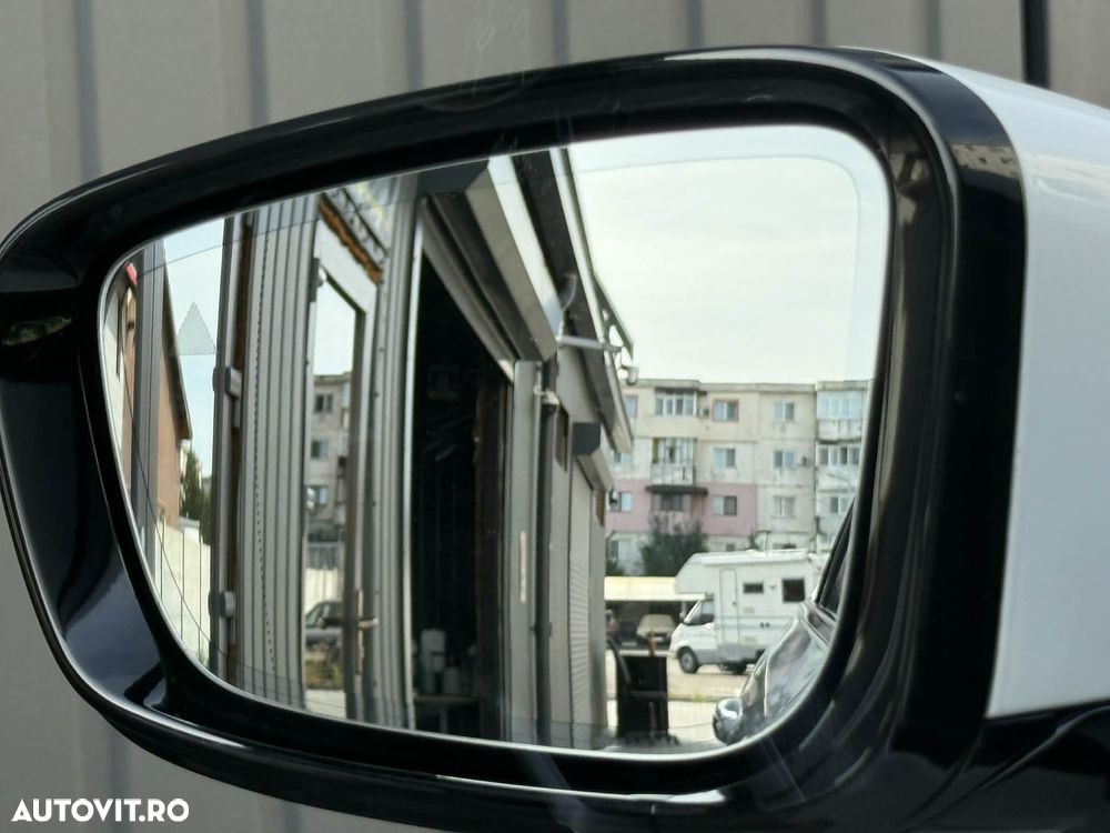 BMW Seria 5 520d Aut. M Sport Edition - 9