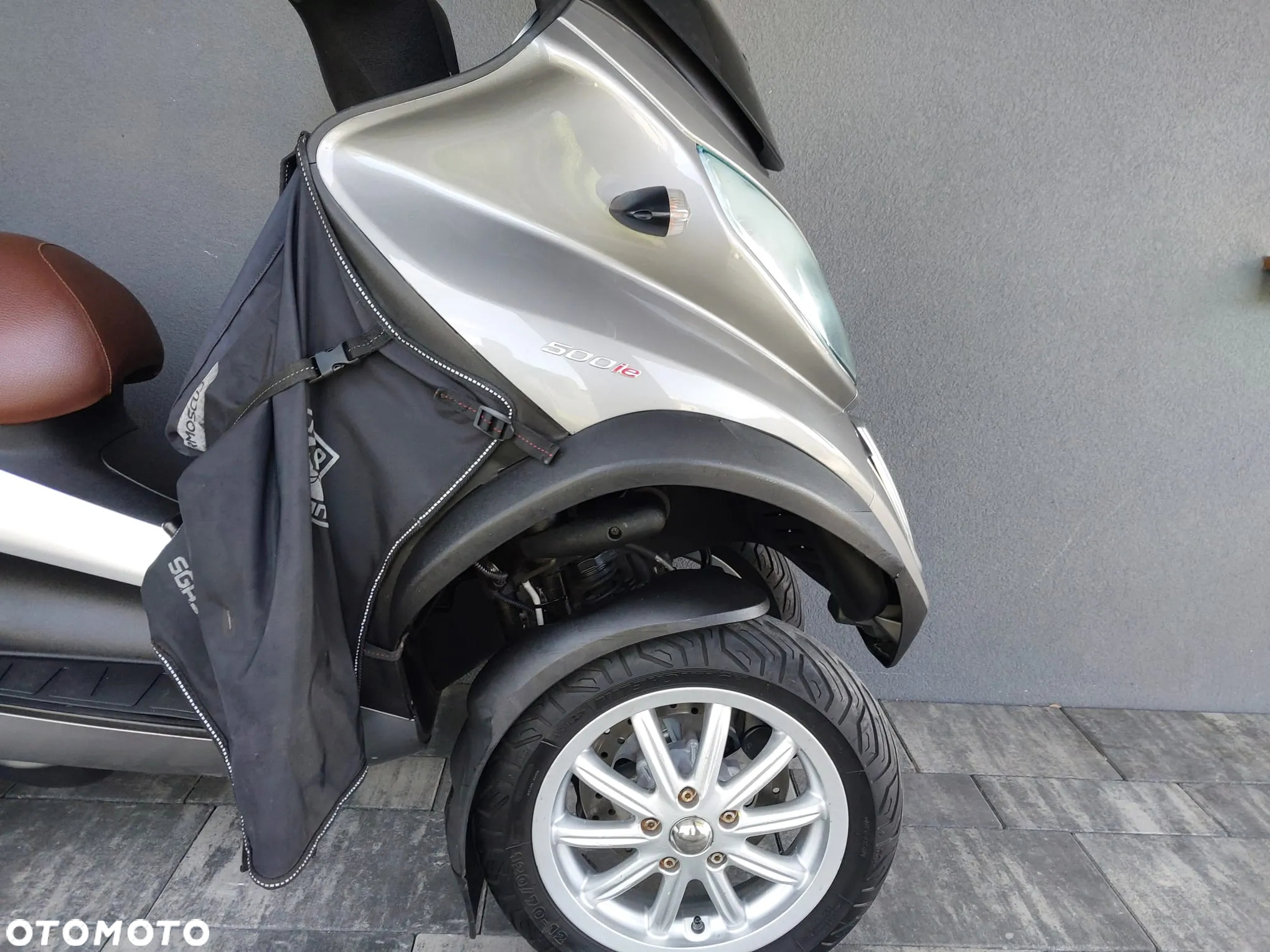 Piaggio MP-3 - 6