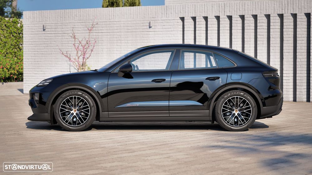 Porsche Macan Electric 4 - 2