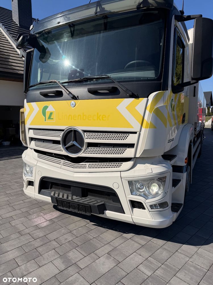 Mercedes-Benz Antos 2540 - 8