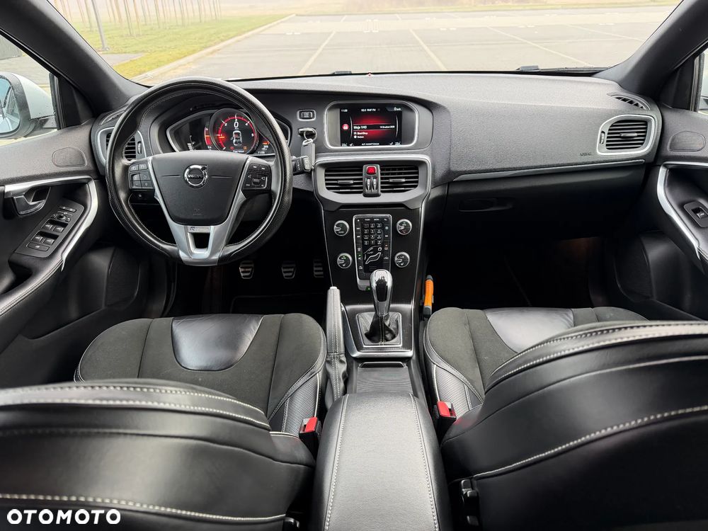Volvo V40 D2 RDesign - 14