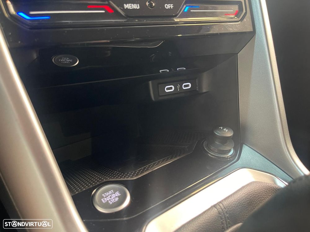 VW T-Roc 1.0 TSI Black Style - 40