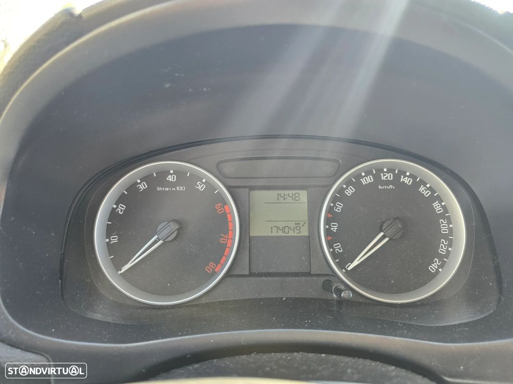 Skoda Fabia 1.2 Ambiente - 11