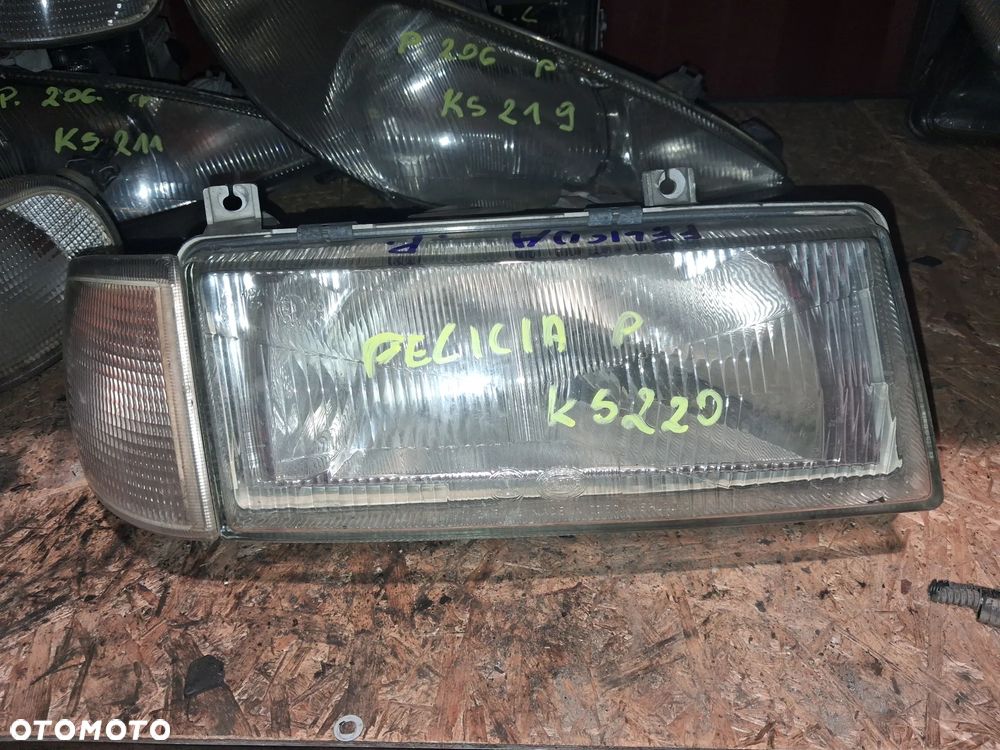 Reflektor LAMPA PRZÓD PRAWY PRAWA SKODA FELICIA - 1
