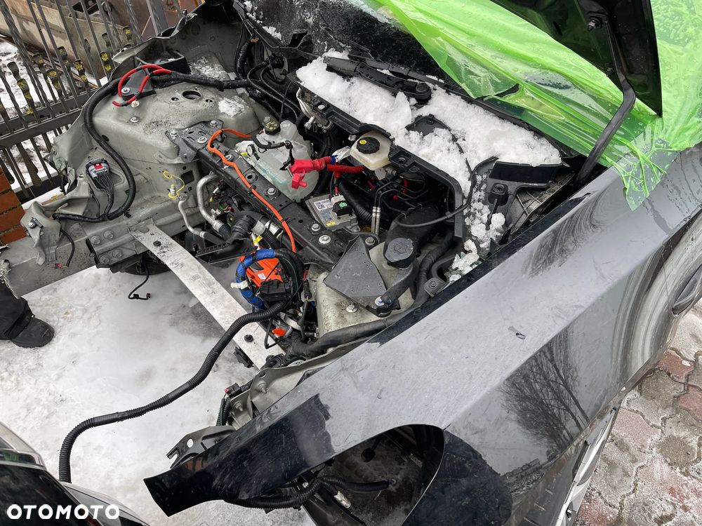 Tesla Y Long Range Dual Motor AWD - 26