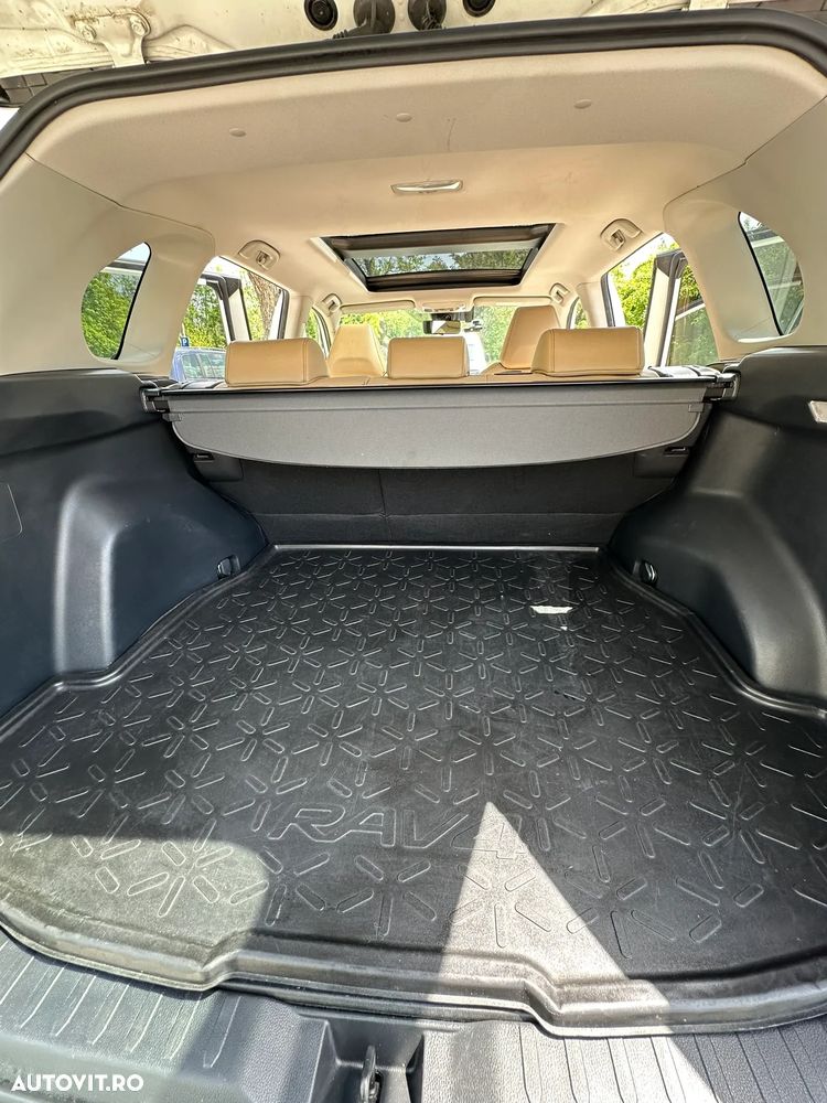 Toyota RAV4 - 23