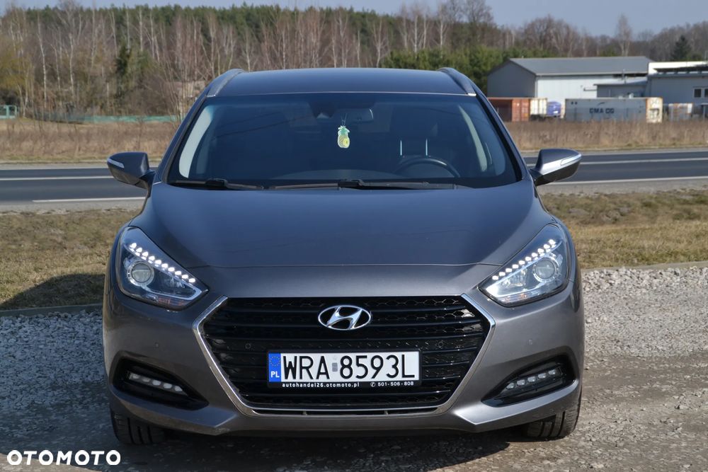 Hyundai i40 Kombi blue 1.6 Space - 10