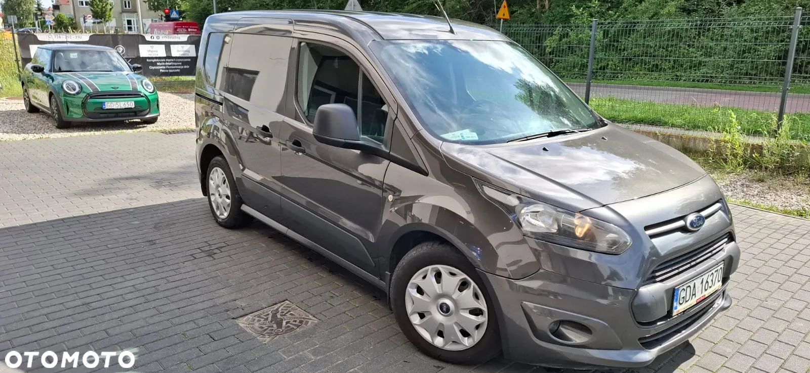 Ford CONNECT - 1