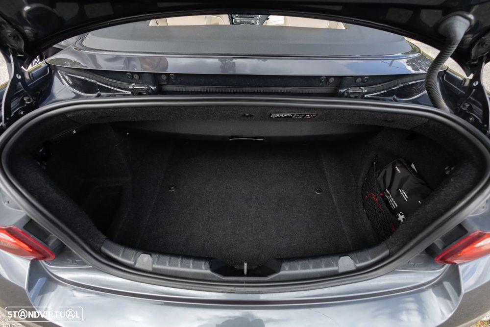BMW 218 d Cabrio Pack M Auto - 23