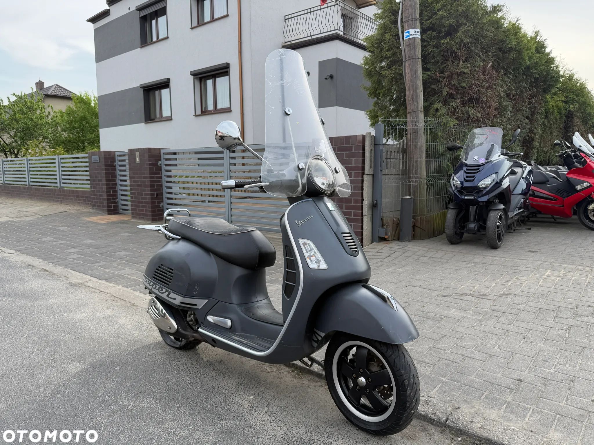 Piaggio Vespa - 1