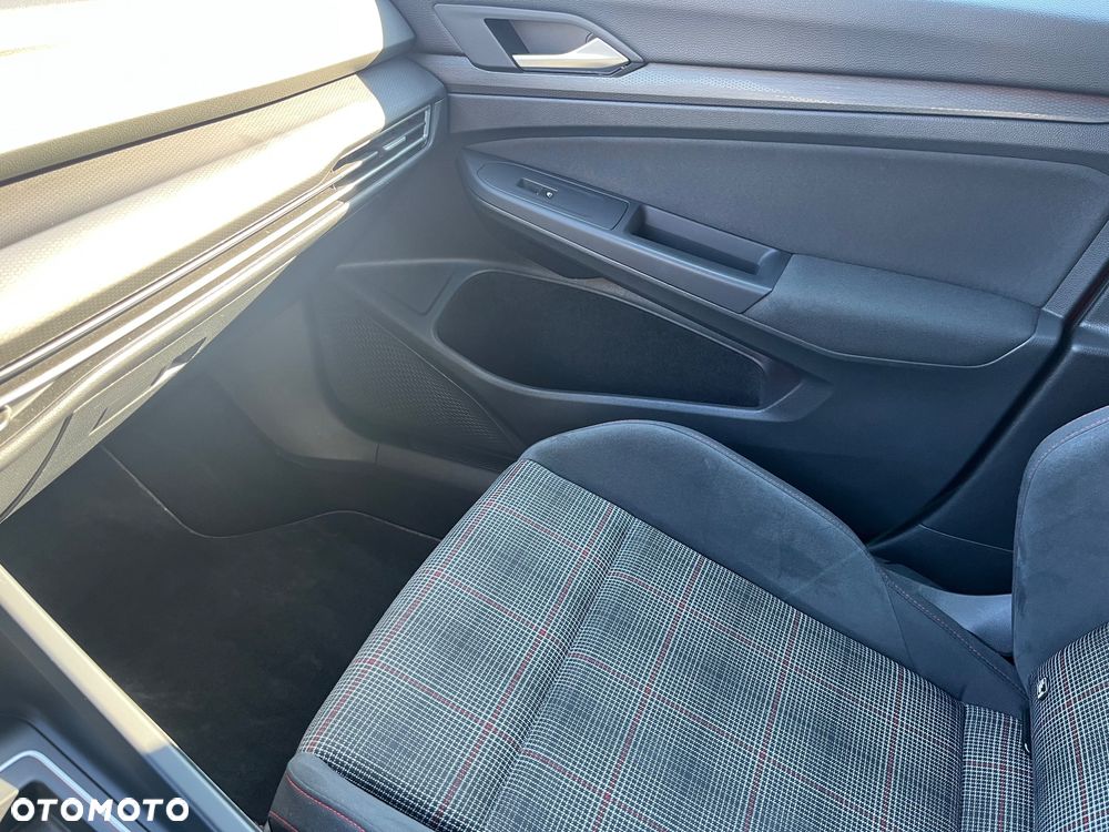 Volkswagen Golf 2.0 TSI GTI DSG - 25