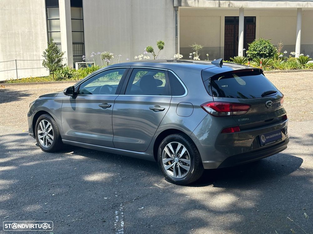 Hyundai i30 1.6 CRDI STyle Plus - 16