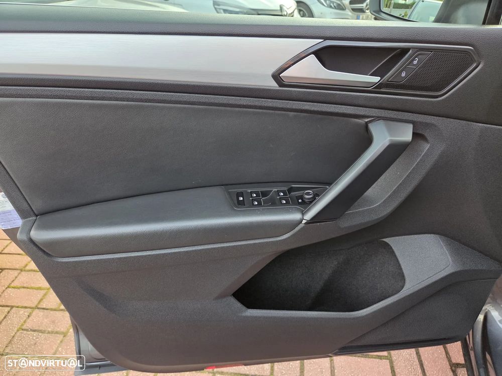 VW Tiguan 2.0 TDI Confortline - 21