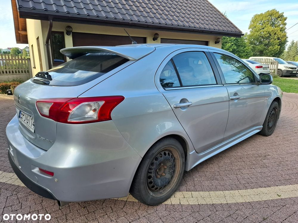 Mitsubishi Lancer - 4