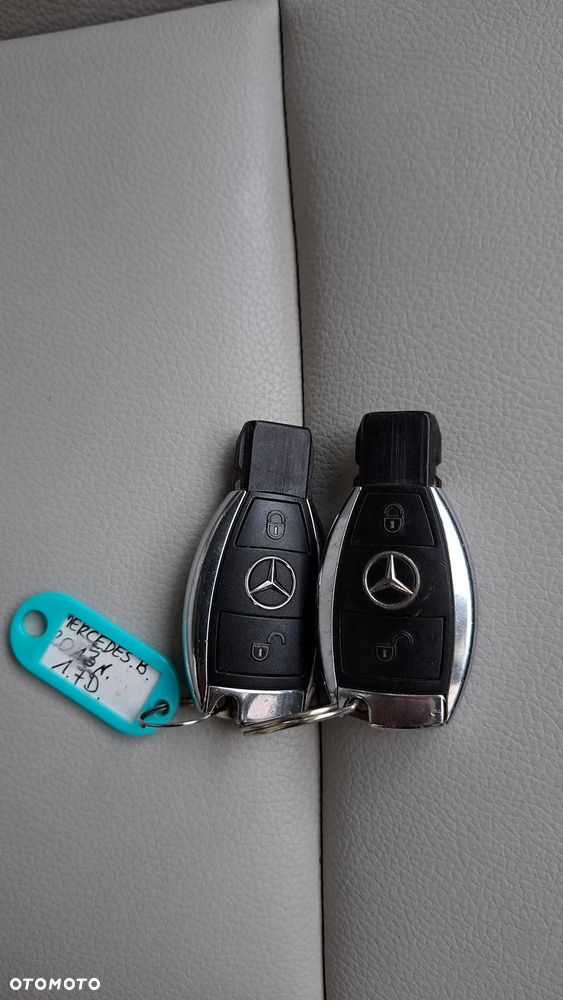 Mercedes-Benz Klasa B 180 CDI (BlueEFFICIENCY) - 34