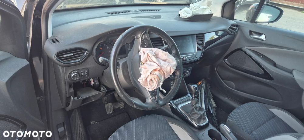Opel Crossland X 1.2 T Enjoy S&S - 24