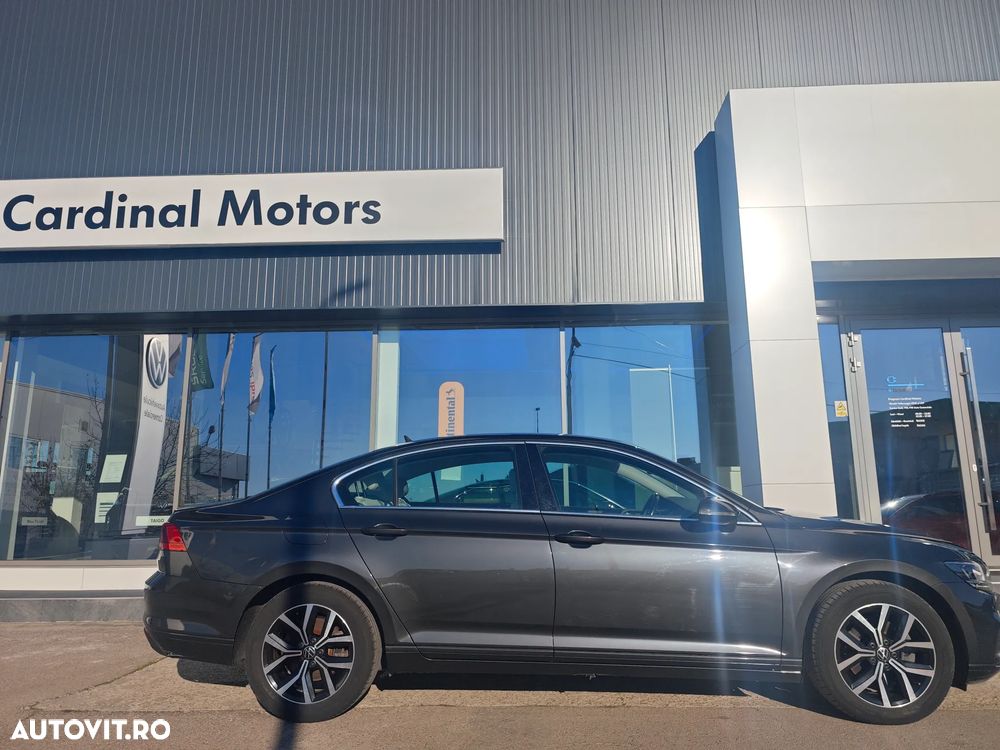 Volkswagen Passat - 5