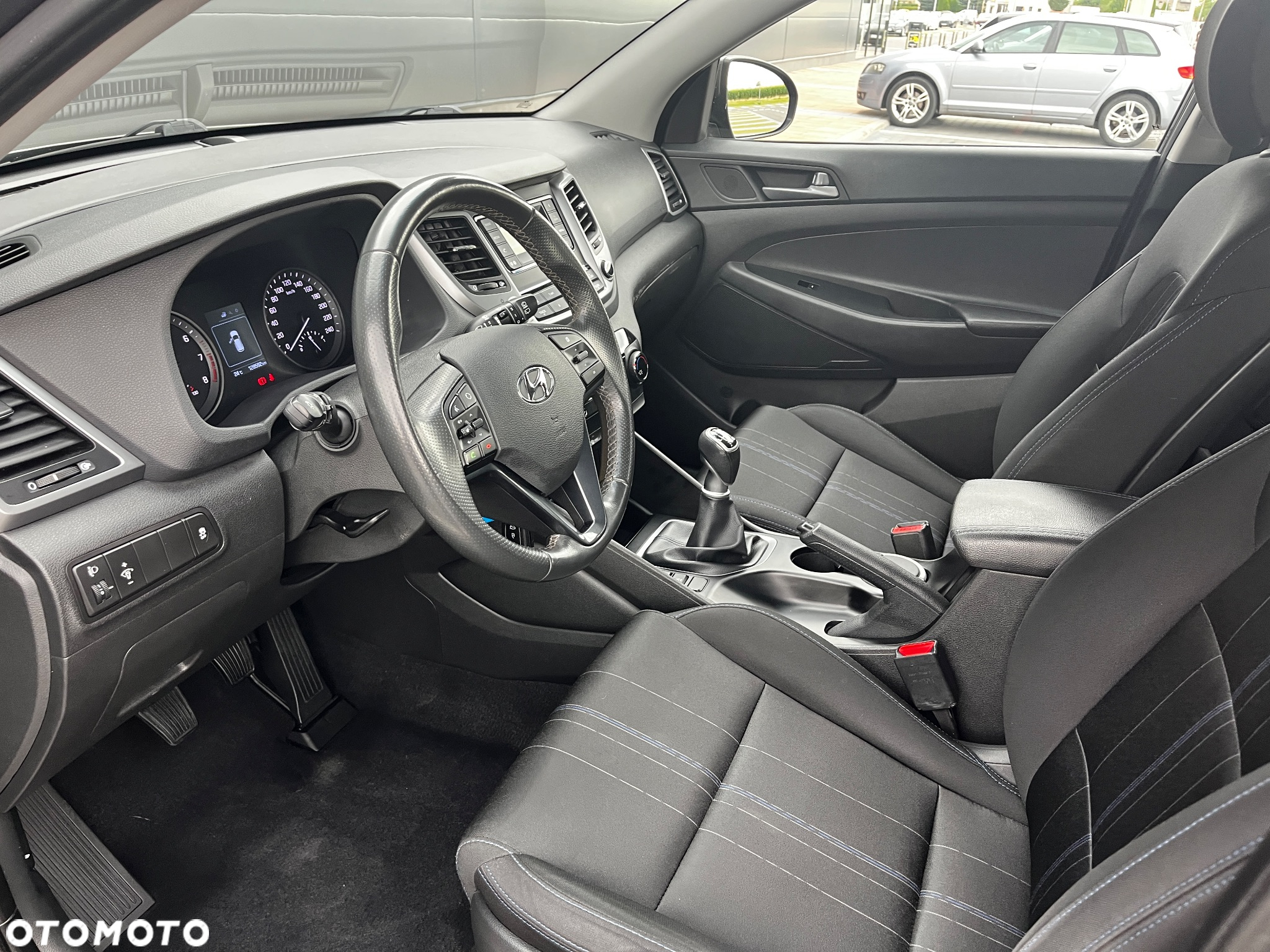 Hyundai Tucson 1.6 GDI BlueDrive Comfort 2WD - 19