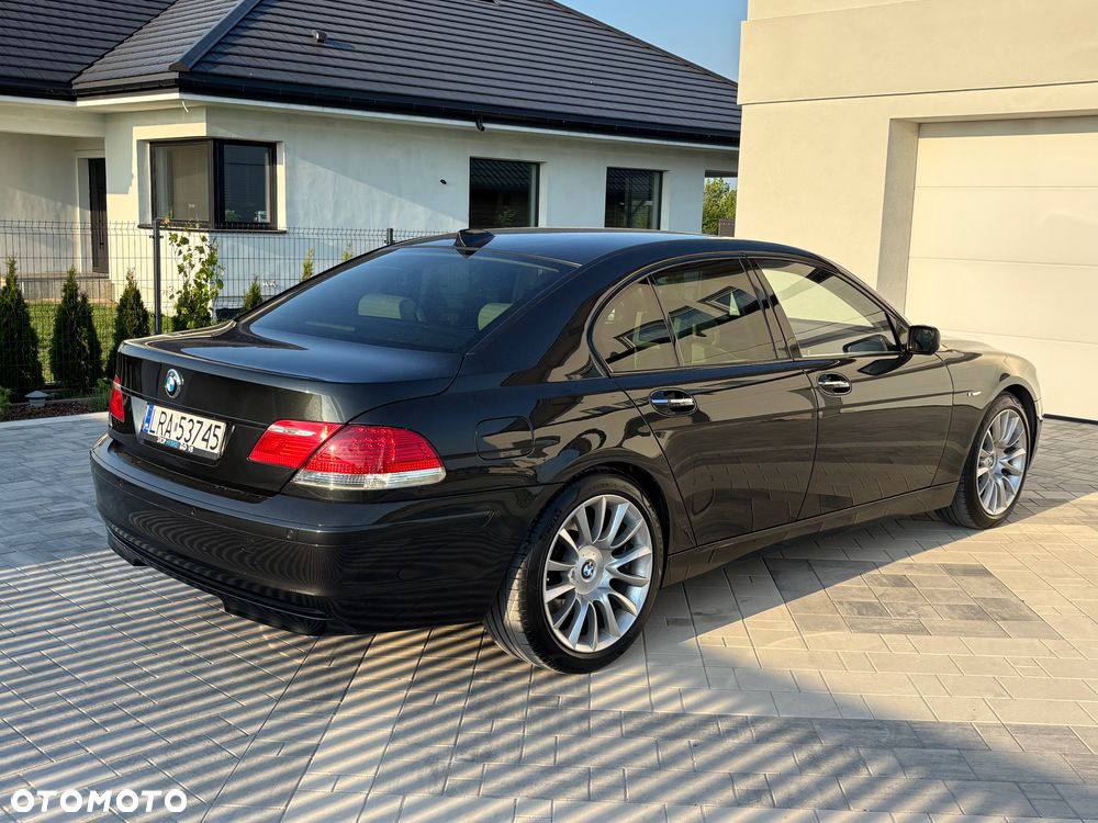BMW Seria 7 745d - 8