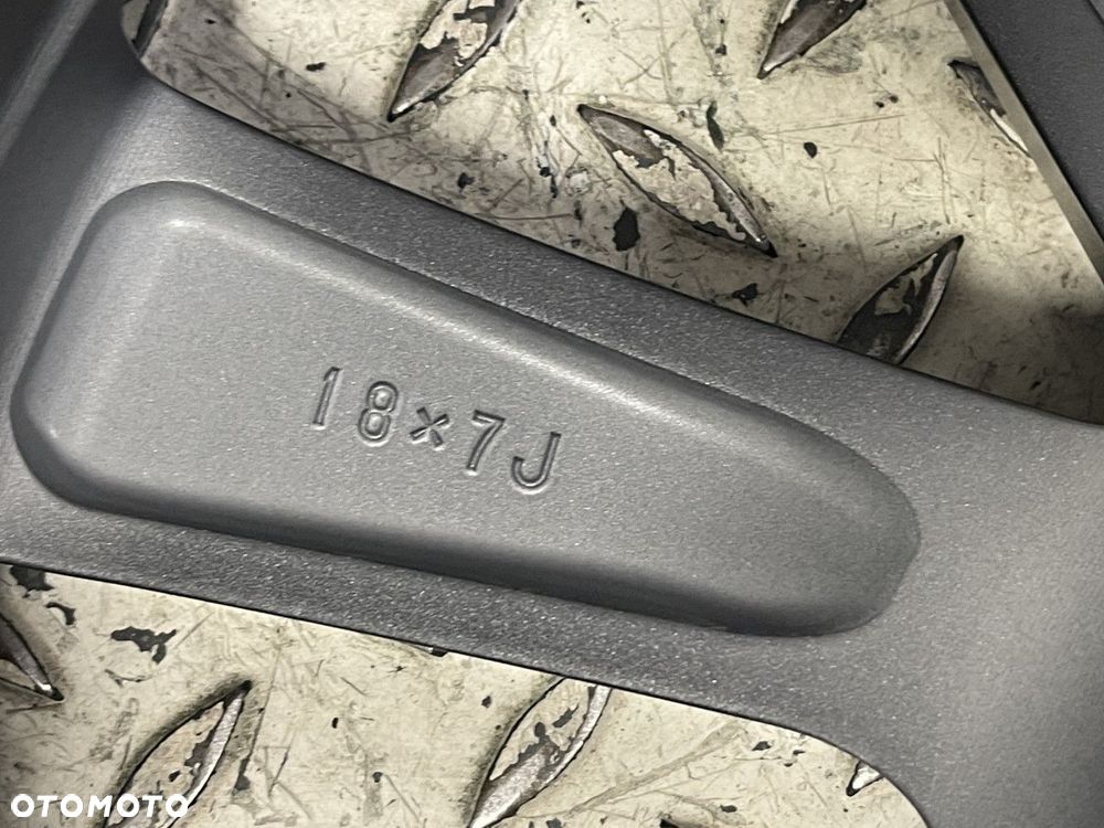 NOWA FELGA ALUMINIOWA ALUFELGA TOYOTA COROLLA CROSS 7.0x  18 ET40 5x114.3 42611-16560 - 9