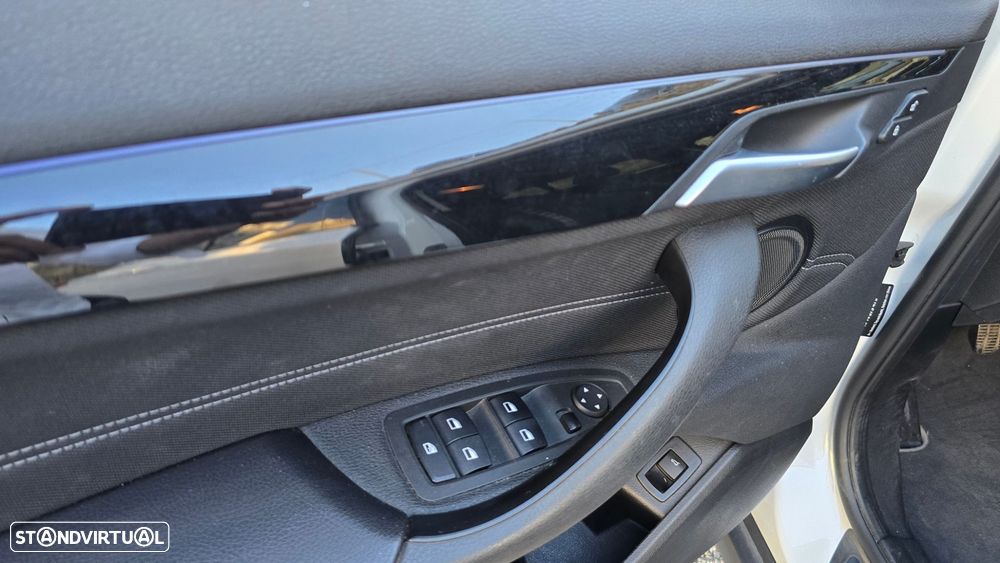 BMW X2 18 i sDrive Advantage - 8