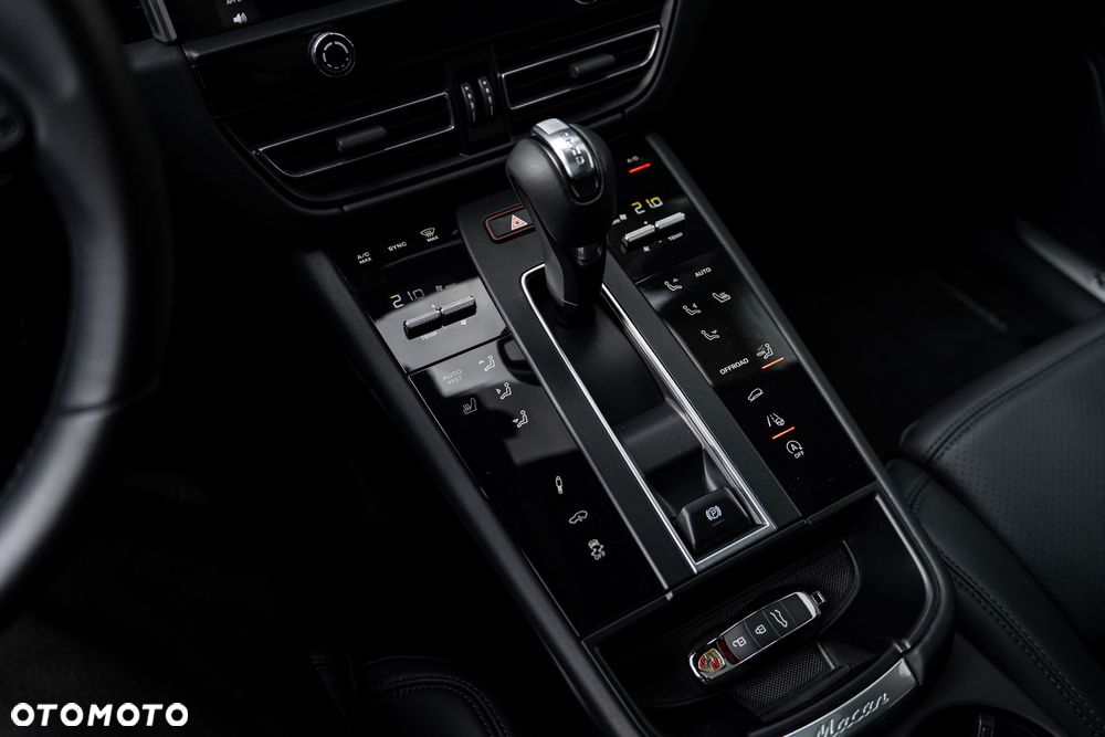 Porsche Macan S - 22