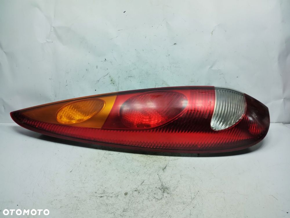 Nissan Almera Lampa Lewa Tył Tylna - 3