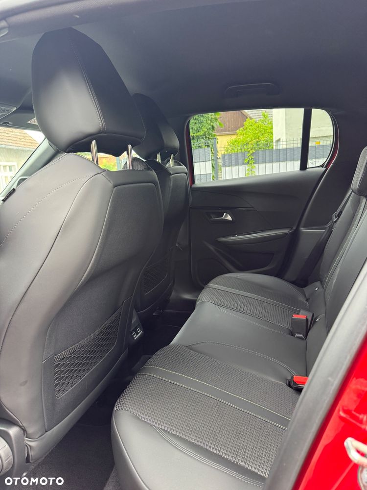Peugeot 208 PureTech 100 EAT8 GT - 21