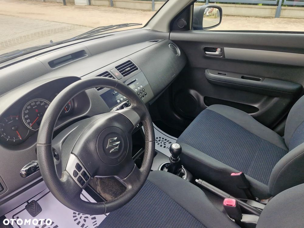 Suzuki Swift 1.3 Sakura - 16