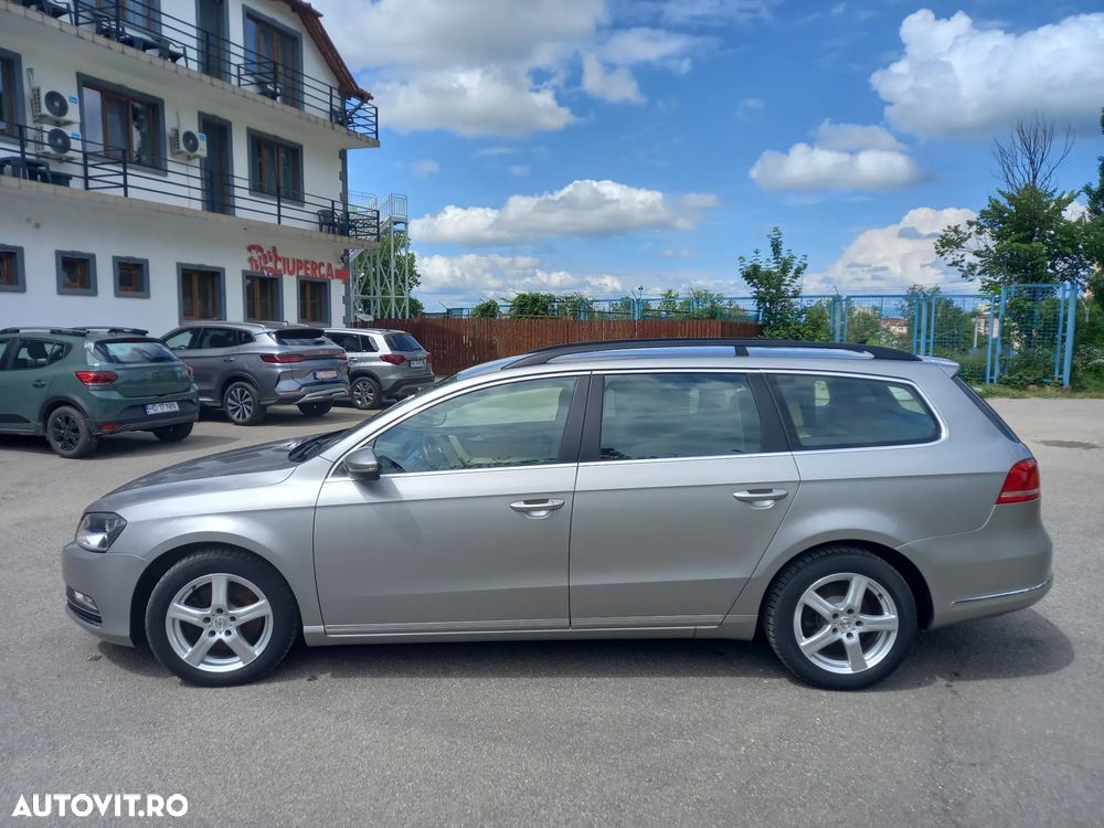 Volkswagen Passat 1.6 TDI DPF BlueMotion Technology Highline - 17