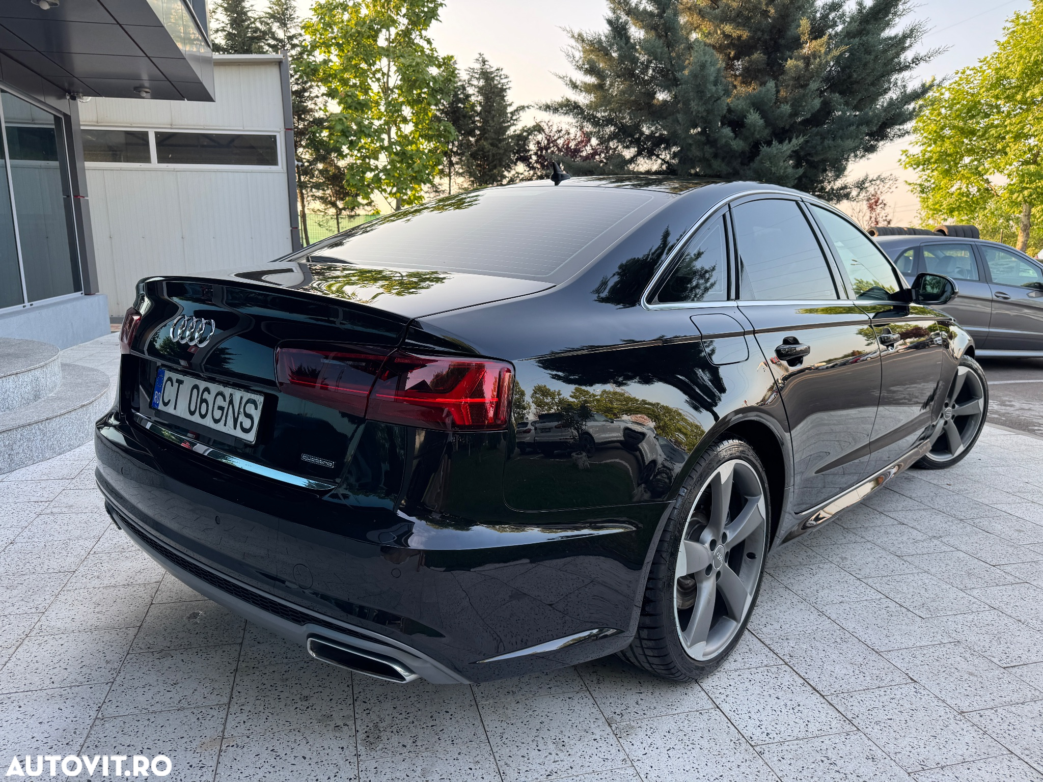 Audi A6 Avant 3.0 TDI quattro S tronic - 2
