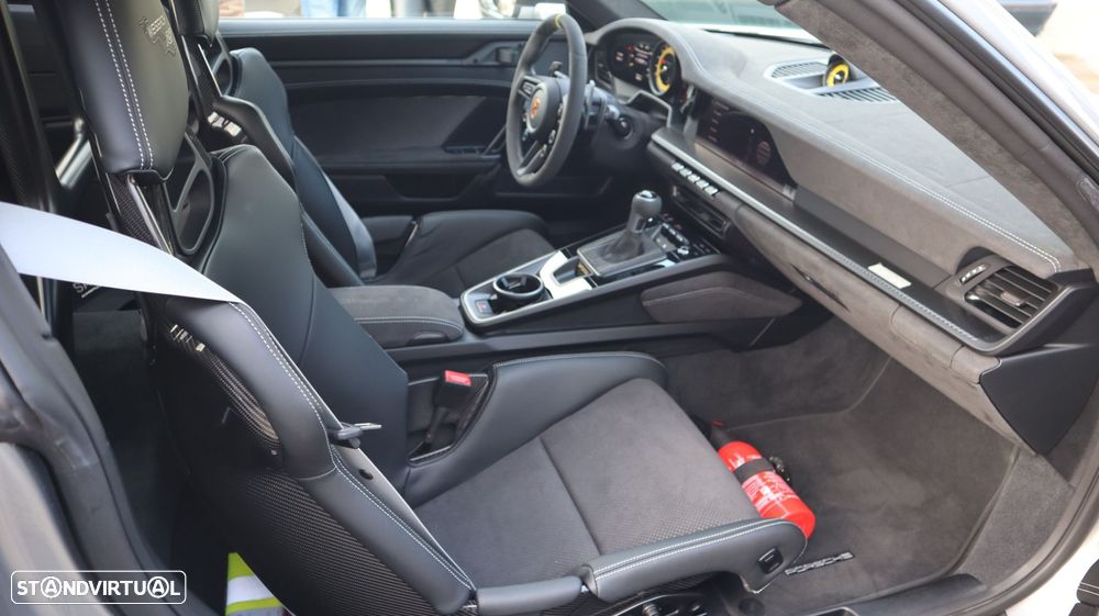 Porsche 911 (992) GT3 RS - 17