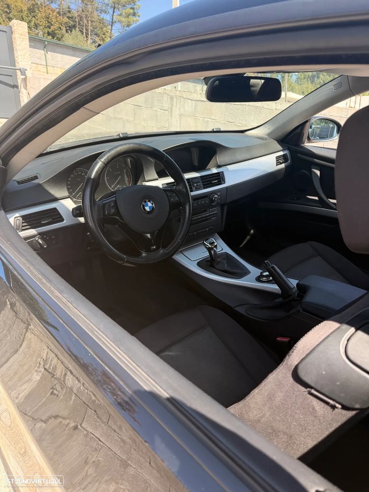 BMW 320 d Coupe - 3